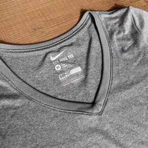 Nike Dry-Fit V-Neck T-Shirt XS Gray Athletic Exercise Workout